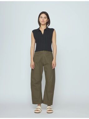 Collared Knit Vest (Navy)